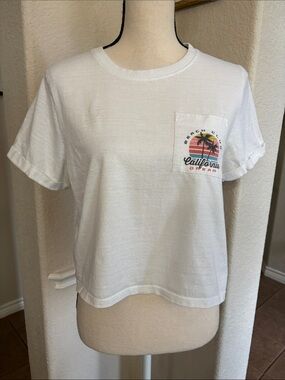 Recycled Threads white crop graphic tee  Size M